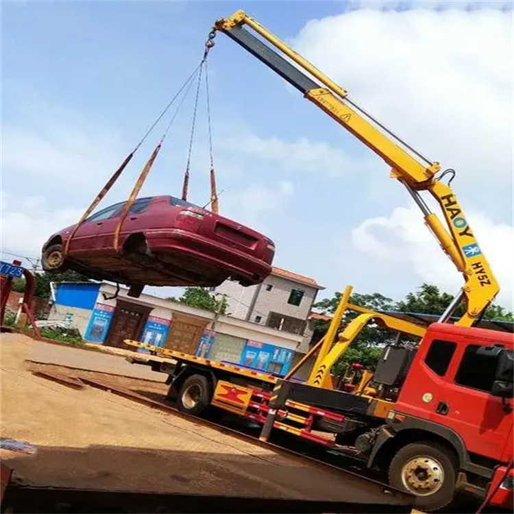 鼓楼吊车救援小汽车怎么吊