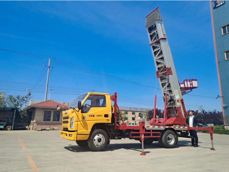 鼓楼云梯车出租费用解析：如何选择更具性价比的服务